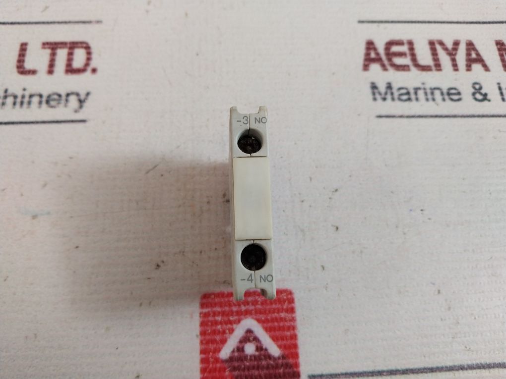 Siemens 3Tx4010-2A Auxiliary Contact Block 600V Ac Max