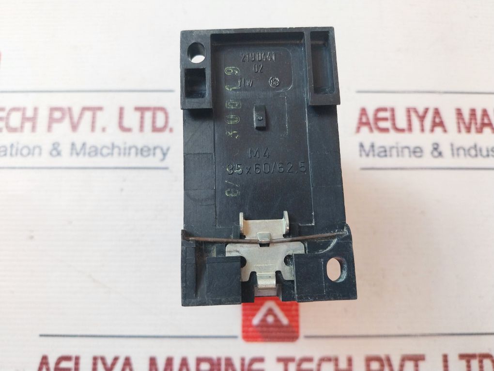 Siemens 3Tx4701-0An1 Switch-off Delay 110V 50/60 Hz