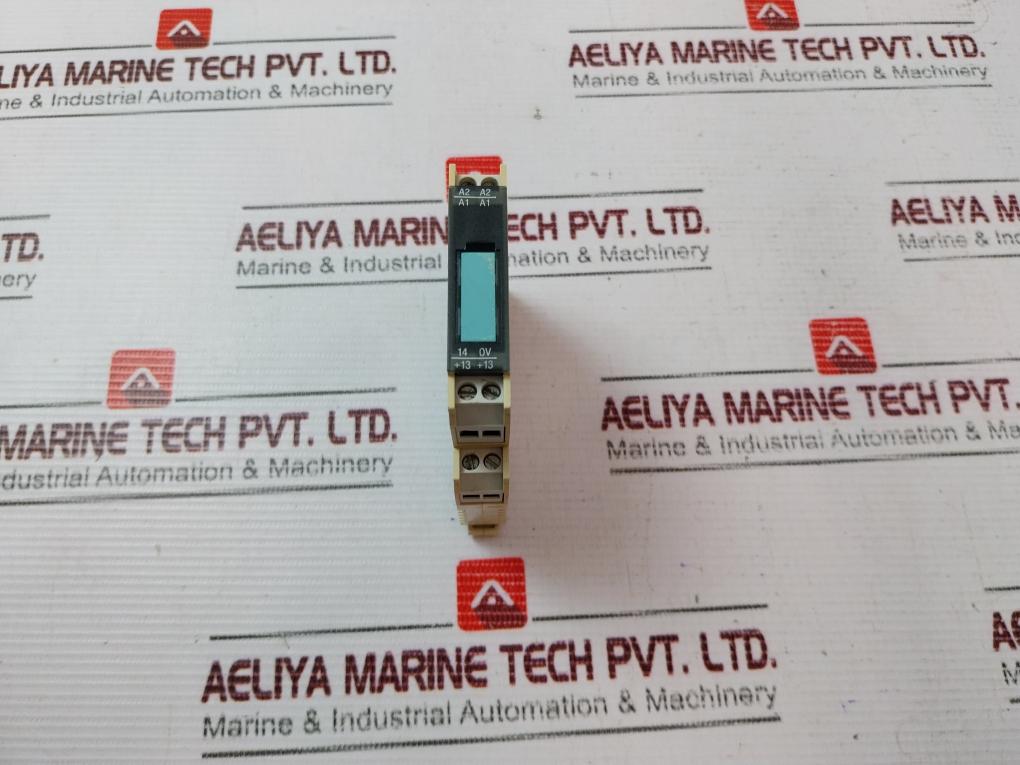 Siemens 3Tx7 004-3Ac04 Output Interface Relay Dc 30V/5A