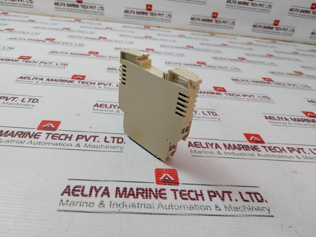 Siemens 3Tx7 004-3Ac04 Output Interface Relay Dc 30V/5A