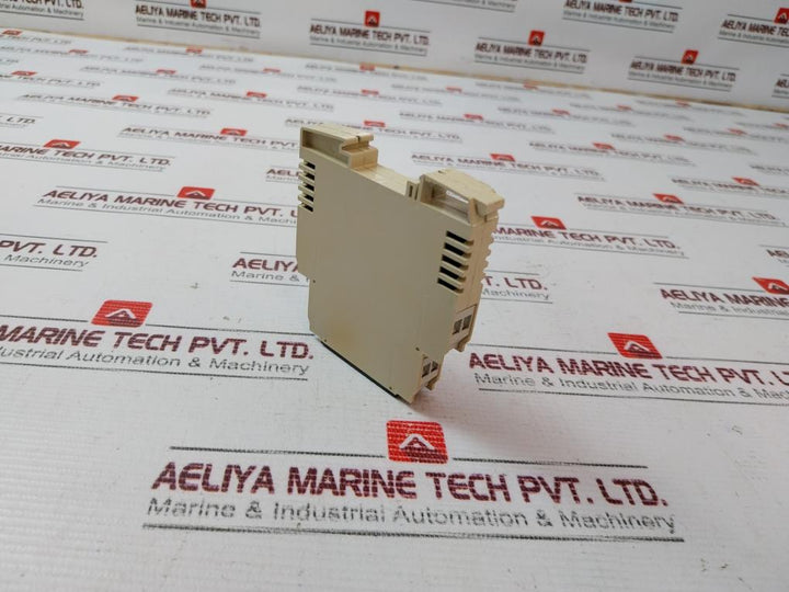Siemens 3Tx7 004-3Ac04 Output Interface Relay Dc 30V/5A