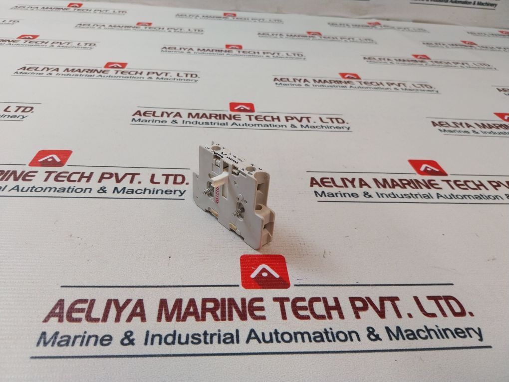 Siemens 3Ty7 561-1L Auxiliary Contact Block