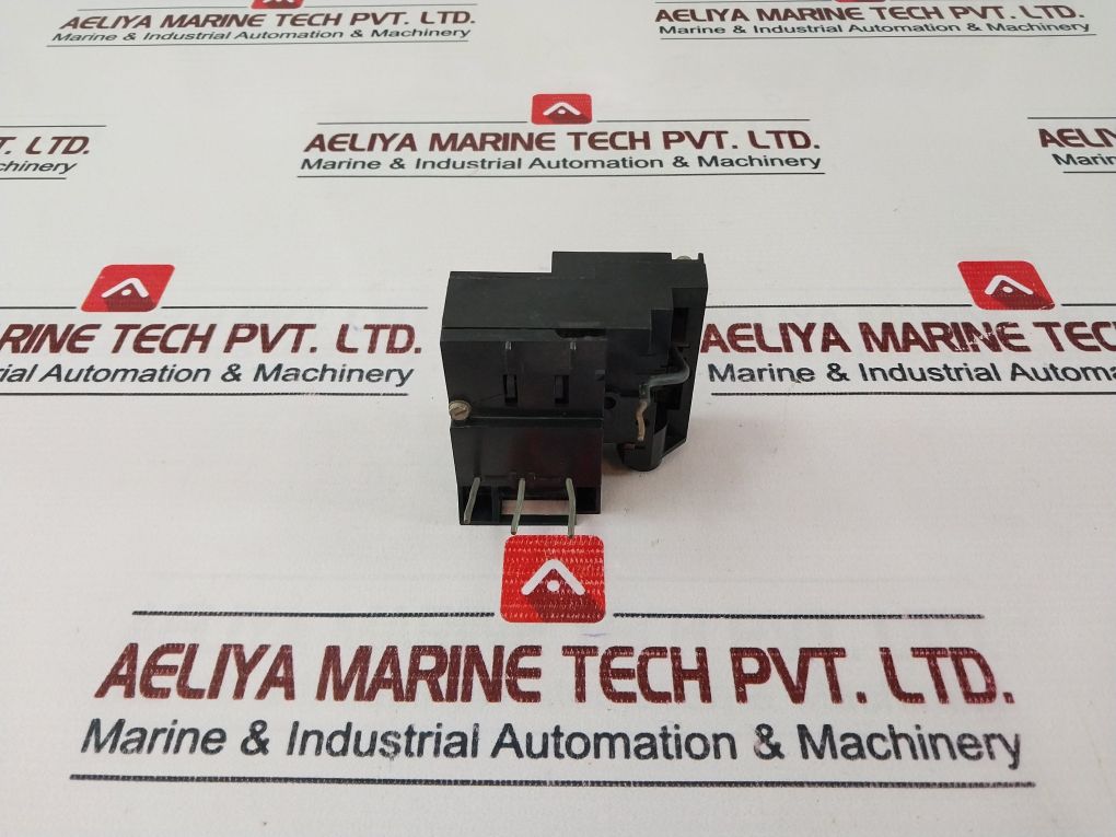 Siemens 3Ua4801-0T Auxiliary Contactor