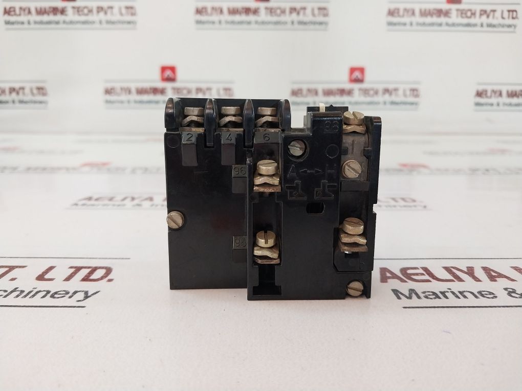 Siemens 3Ua4801-0T Auxiliary Contactor
