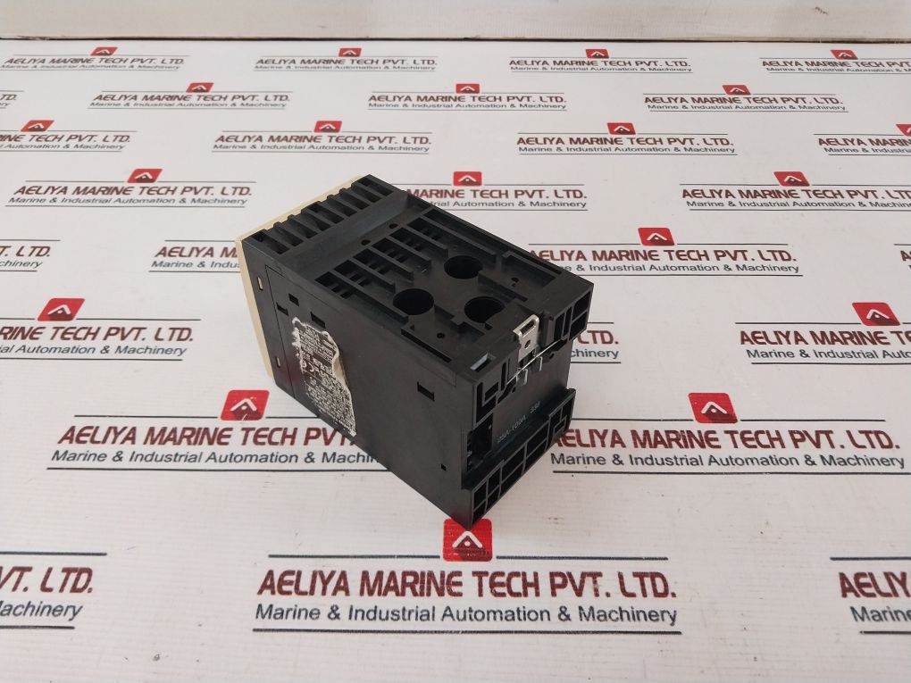 Siemens 3Uf5021-3Bn00-1 Profibus-dp Simocode Module 600V Ac 50/60Hz