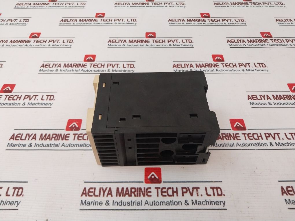 Siemens 3Uf5021-3Bn00-1 Profibus-dp Simocode Module 600V Ac 50/60Hz