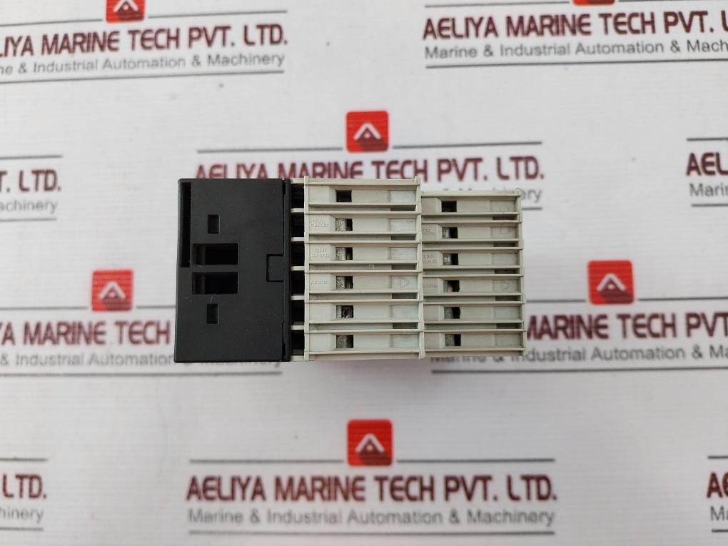 Siemens 3Uf7000-1Au00-0 Motor Control Relay 6A 110-240V