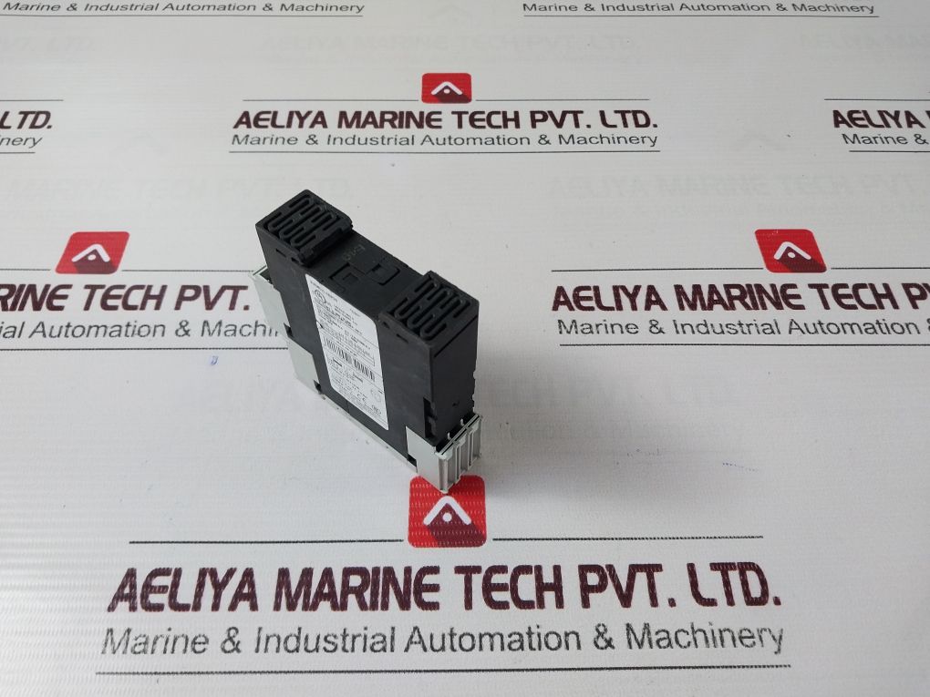 Siemens 3Ug4511-1Bp20 Three Phase Monitoring Voltage Relay