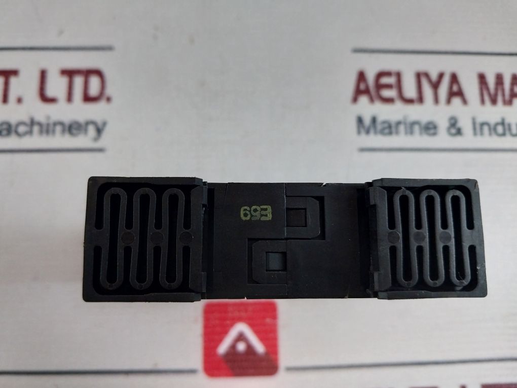Siemens 3Ug4513-1Br20 Voltage Monitoring Relay 690V