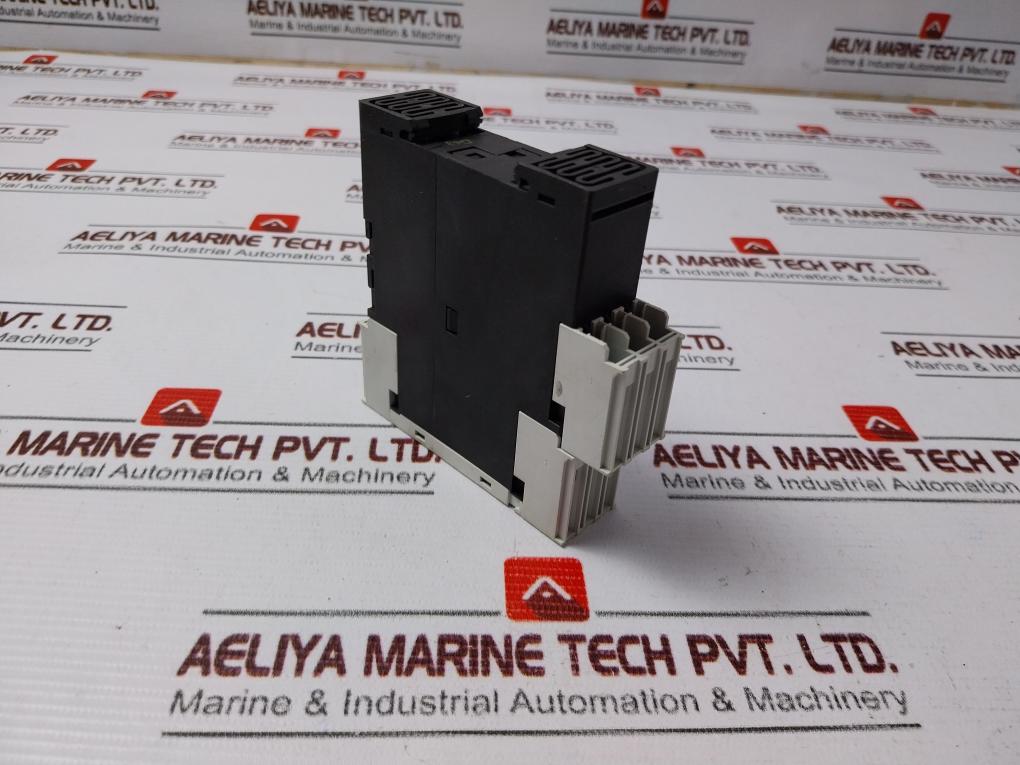 Siemens 3Ug4622-1Aw30 Current Monitoring Relay 690V