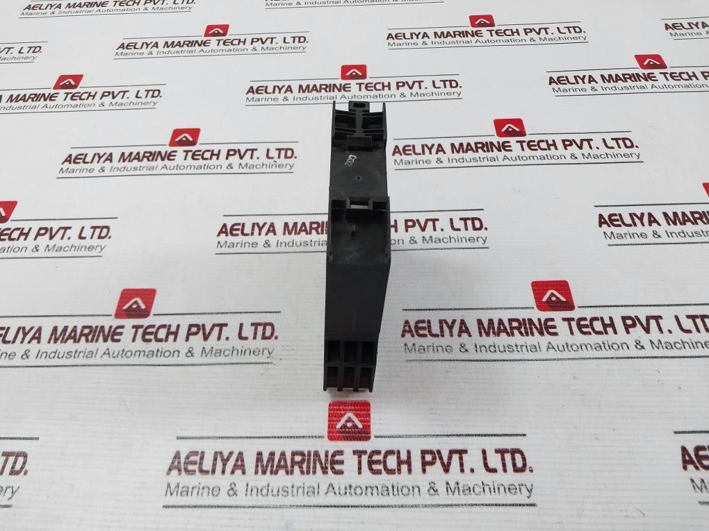 Siemens 3Un2100-0Af7 Thermistor Protection Relay 110-120V 50/60Hz