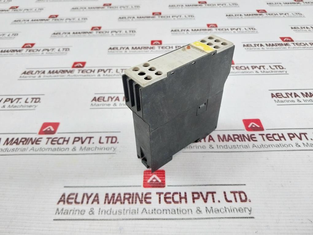 Siemens 3Un2100-0Af7 Thermistor Protection Relay 110-120V 50/60Hz