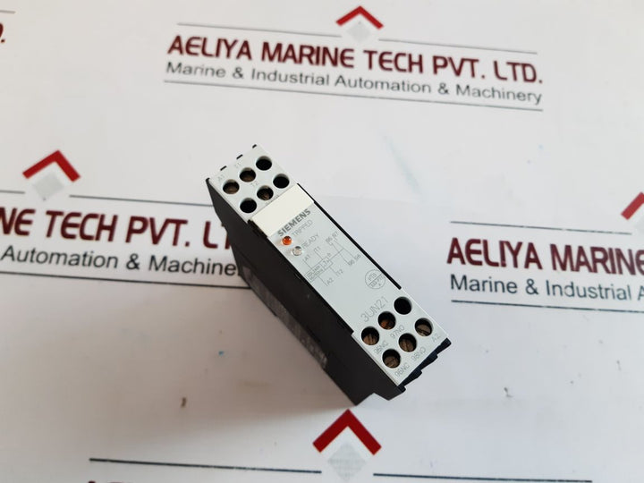 Siemens 3Un2100-0An7 Thermistor Protection Tripping Unit 3Un21