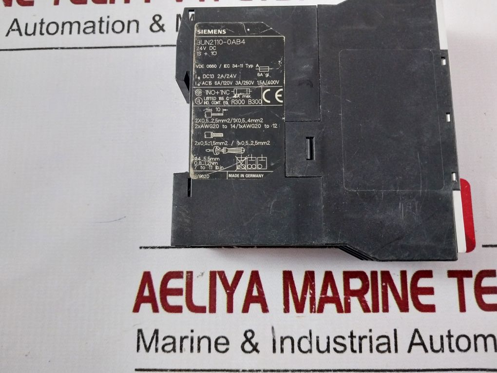 Siemens 3Un2110-0Ab4 Thermistor Tripping Relay