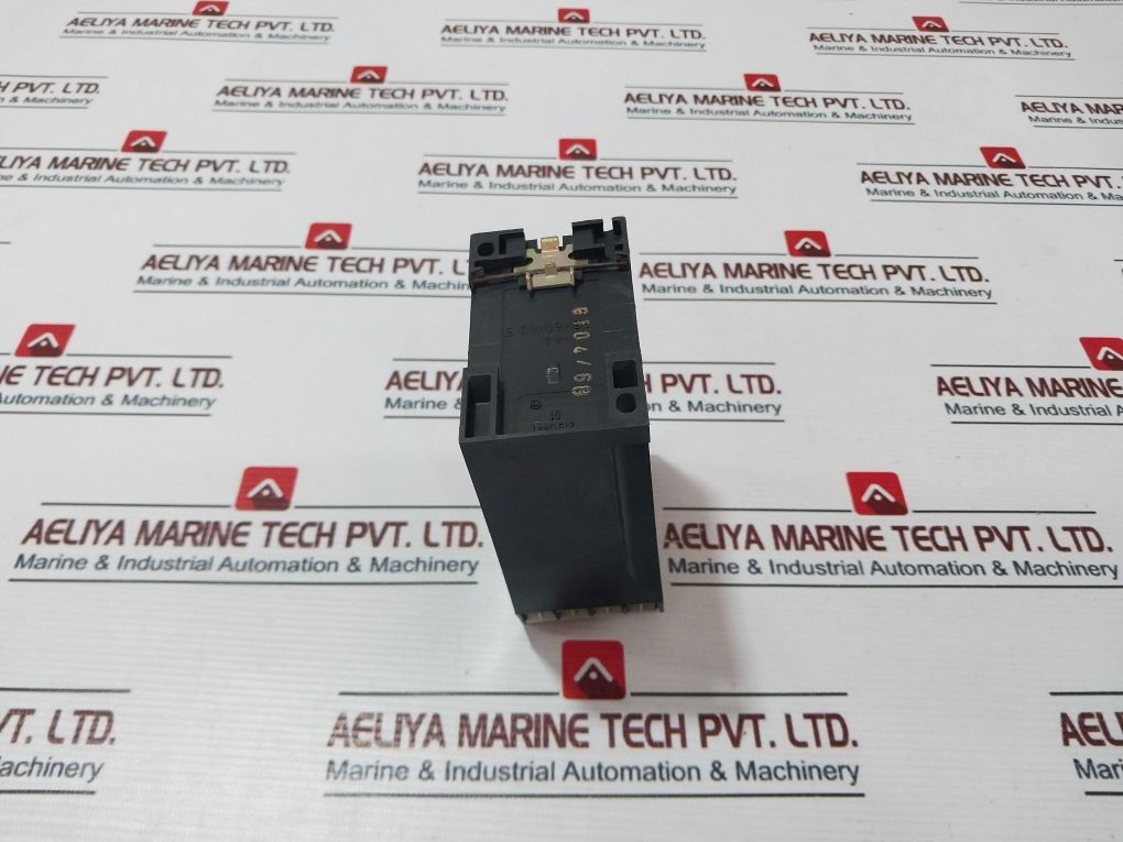 Siemens 3Un6 004 Contactor 220V 40-60Hz 2190441