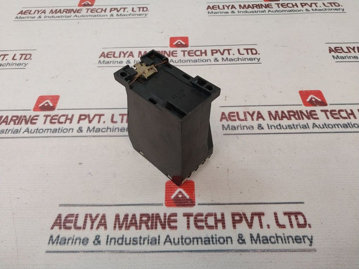 Siemens 3Un8 002 Contactor Control Relay