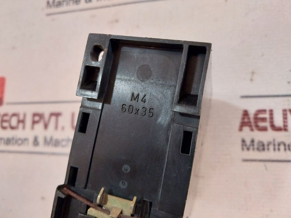 Siemens 3Un8 002 Contactor Control Relay