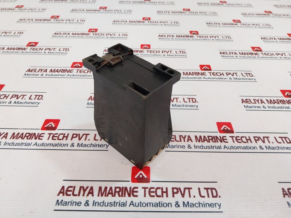 Siemens 3Un8 004 Contactor Relay 220V 40-60Hz