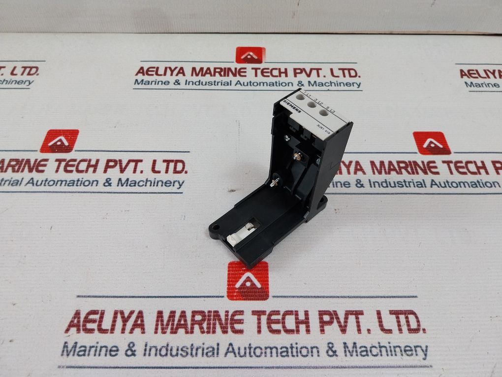 Siemens 3Ux1 418 Foot Mounting Bracket