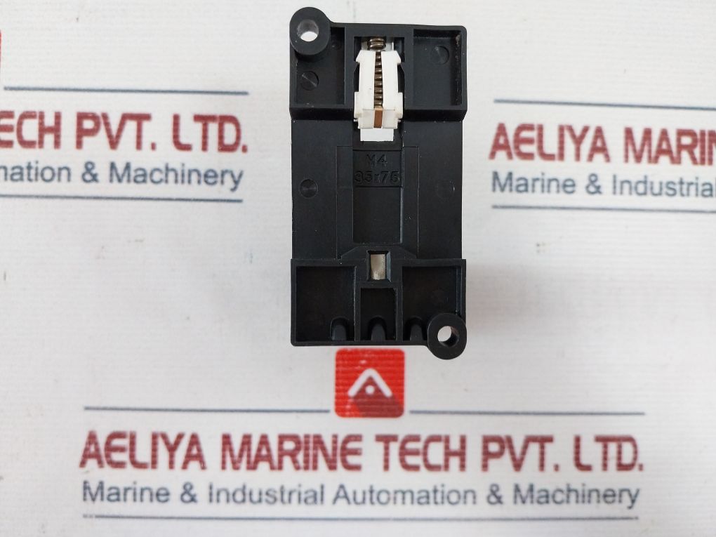 Siemens 3Ux1 418 Foot Mounting Bracket