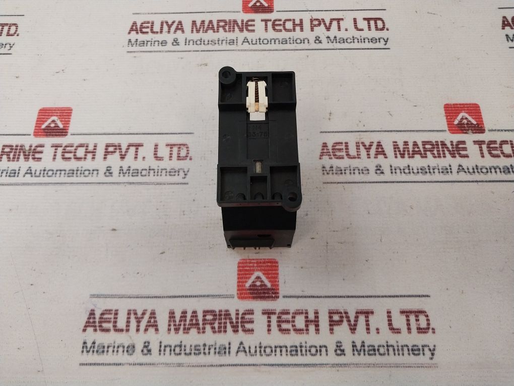 Siemens 3Ux1 418 Foot Mounting Bracket 3Ua50