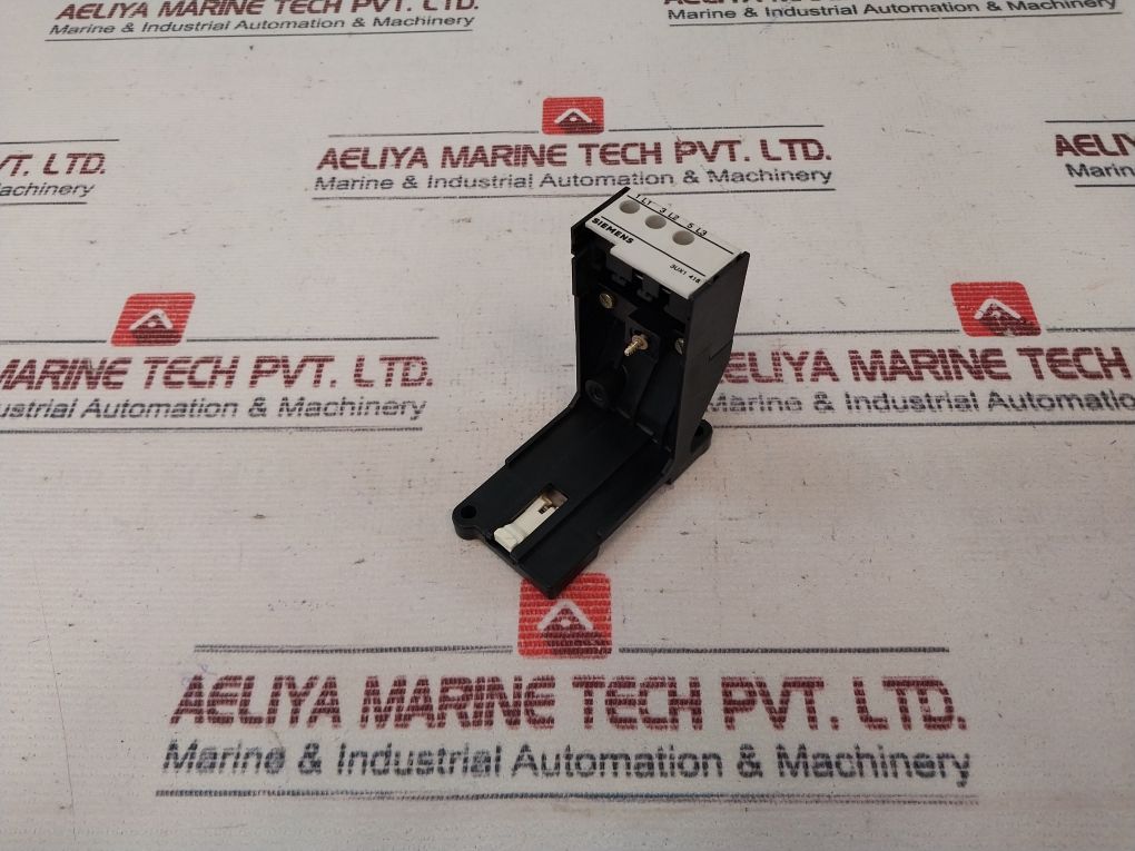 Siemens 3Ux1 418 Foot Mounting Bracket 3Ua50