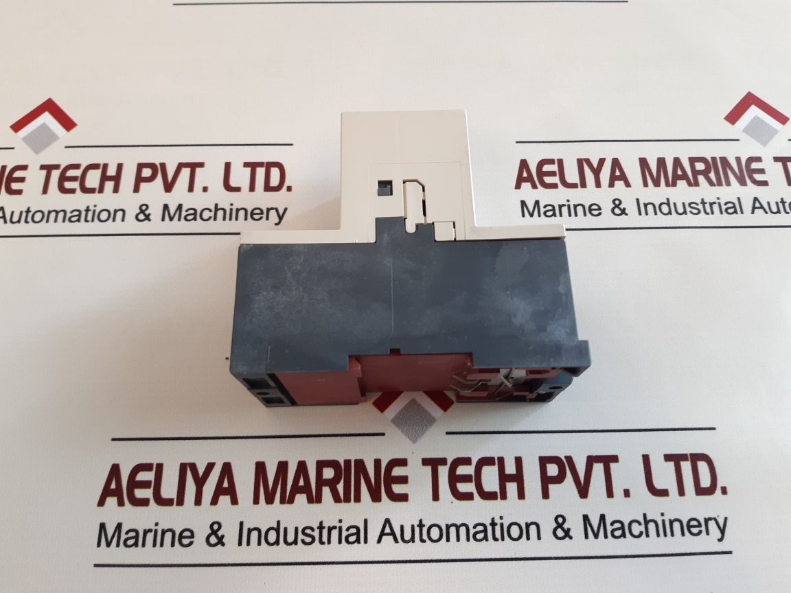 Siemens 3Ve3 000-2Ka00 Circuit Breaker