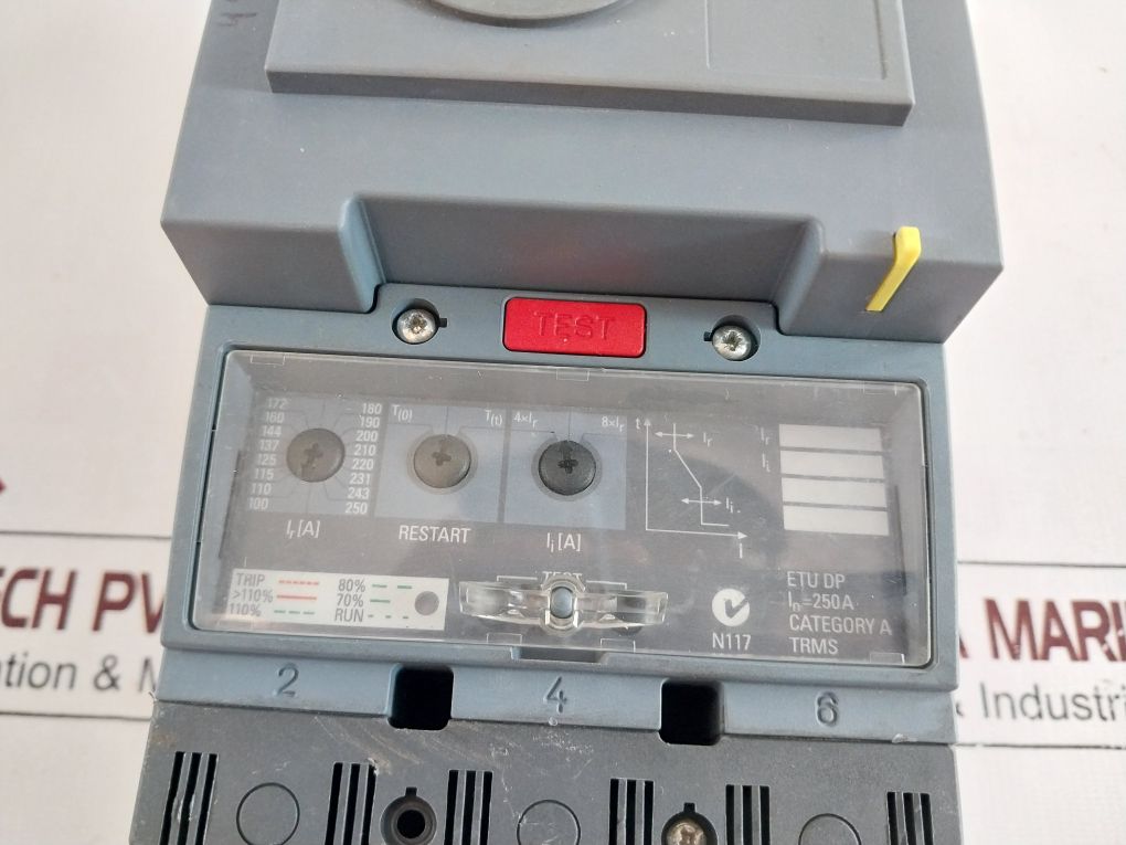 Siemens 3Vt2725-2Aa36-0Aa0 Circuit Breaker 3Vt2 