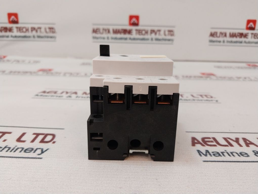 Siemens 3Vu1300-1Mj00 Circuit Breaker 2.4-4A