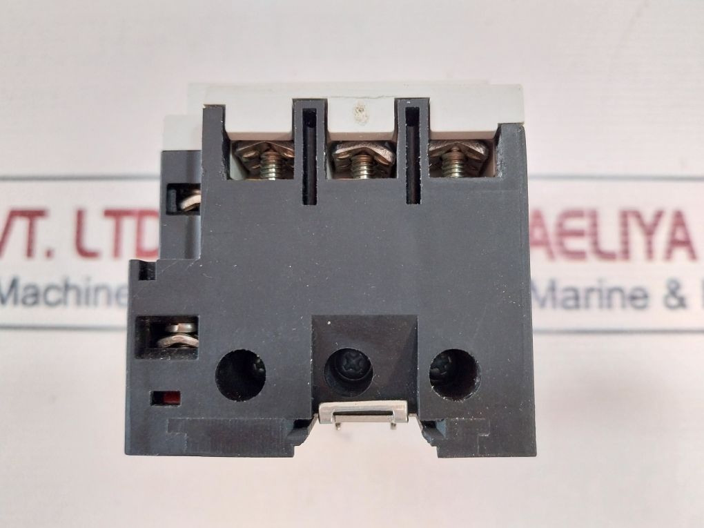 Siemens 3Vu1340-1Nk00 Circuit Breaker 1045A