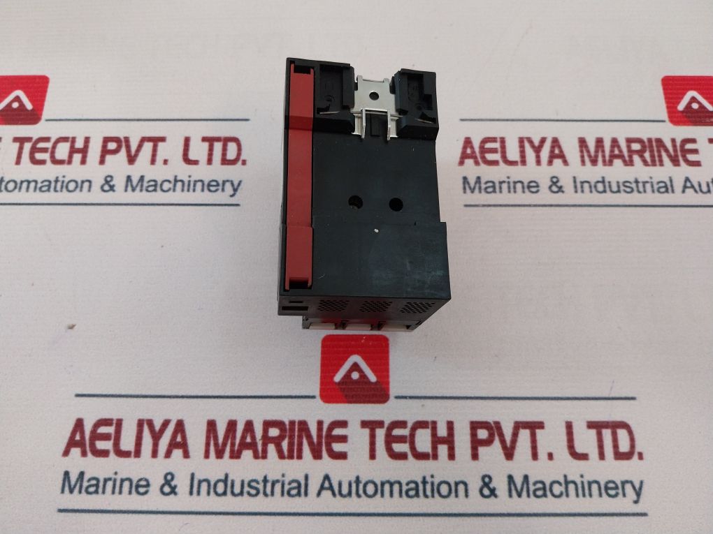 Siemens 3Vu1340-1Nk00 Circuit Breaker 1045A