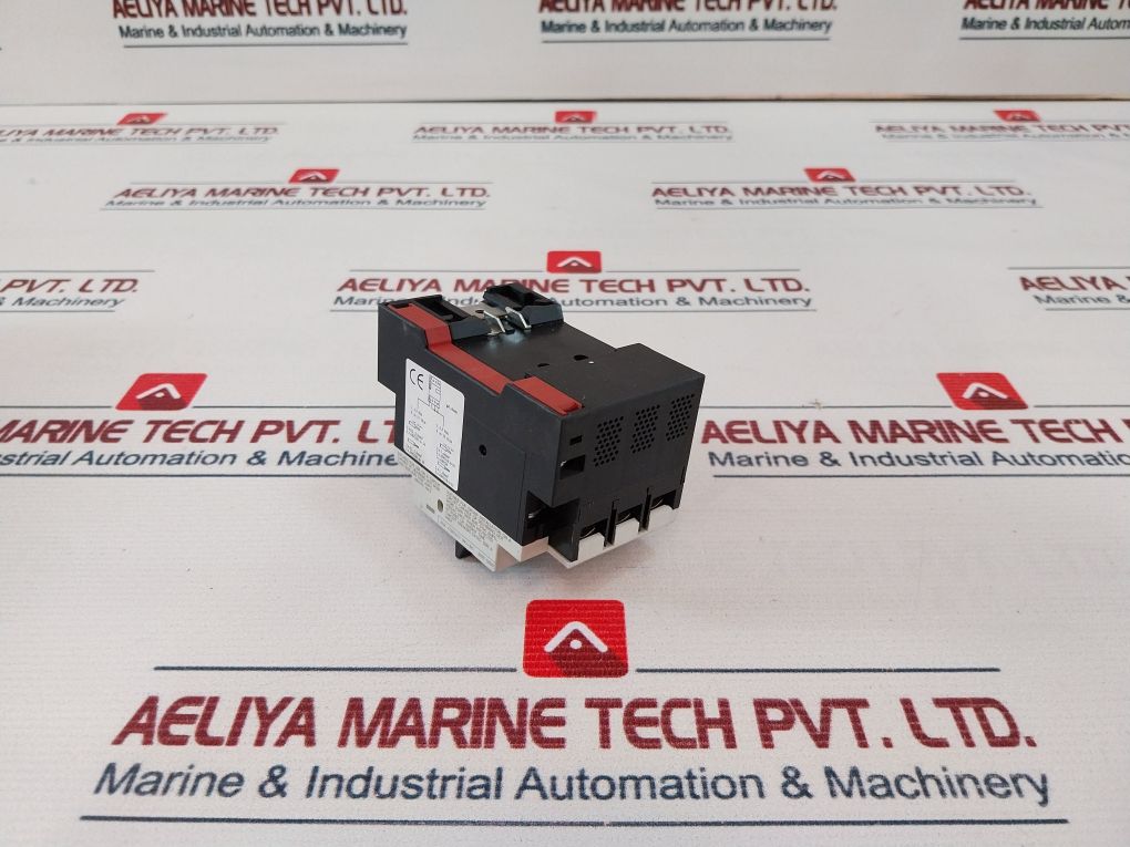 Siemens 3Vu1340-1Nk00 Circuit Breaker 1045A