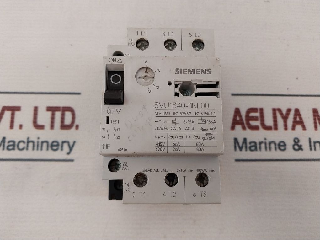 Siemens 3Vu1340-1Nl00 Circuit Breaker 50/60Hz