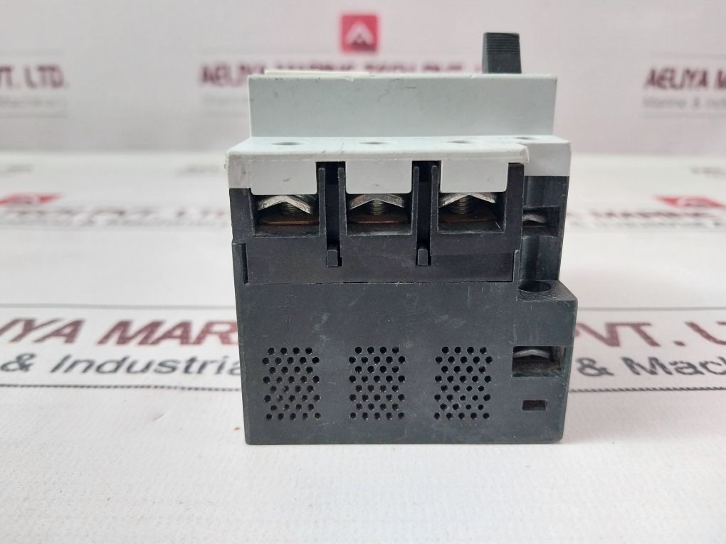 Siemens 3Vu1340-1Nl00 Motor Protection Circuit Breaker 8-13A 50/60Hz