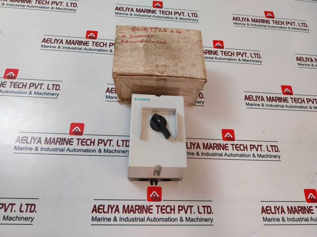 Siemens 3Vu91 33-2Da00 Cast Housing