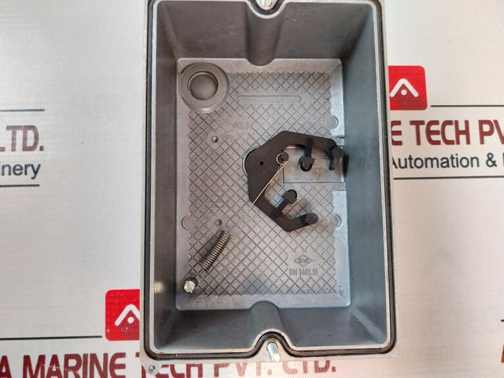 Siemens 3Vu91 33-2Da00 Cast Housing