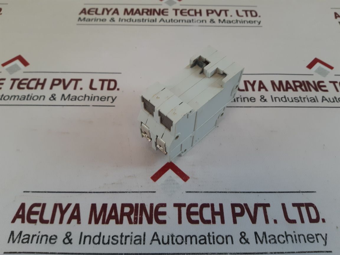 Siemens 5Sn2 L 10A Circuit Breaker