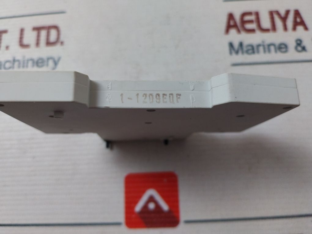 Siemens 5St3010 Auxiliary Circuit Switch