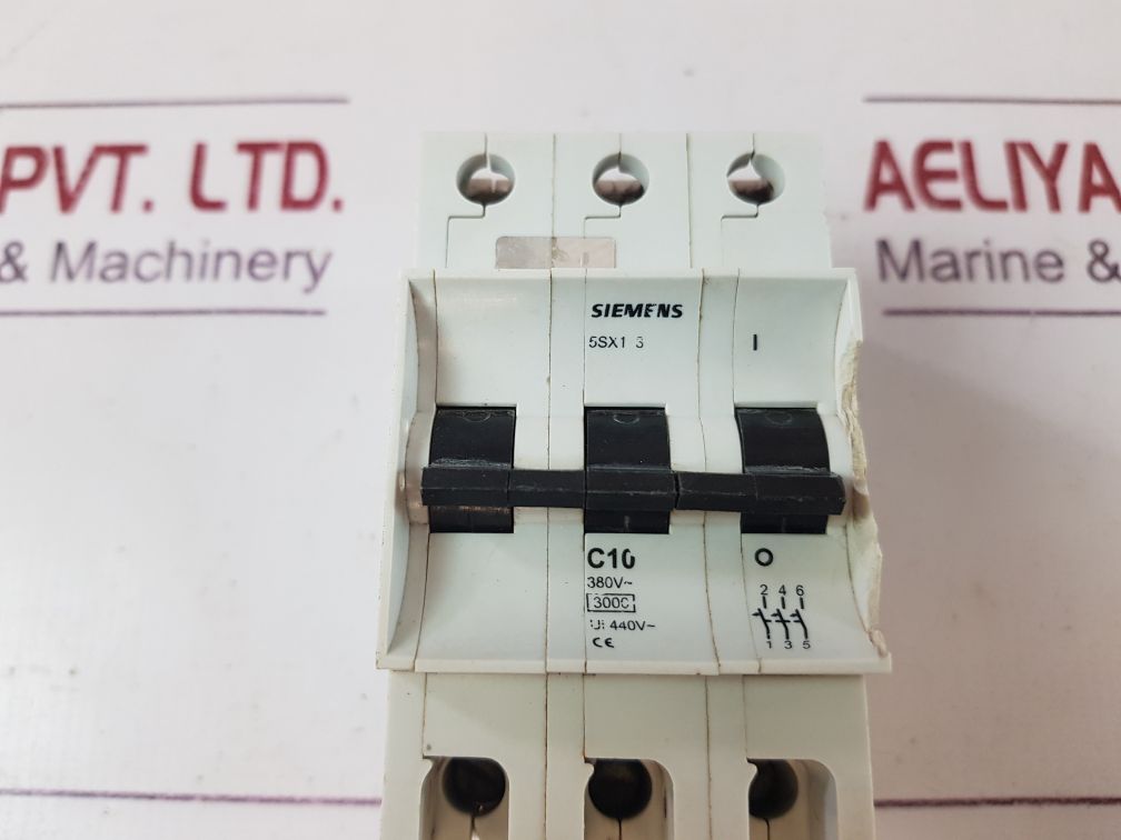 Siemens 5Sx1 3 C10 Circuit Breaker