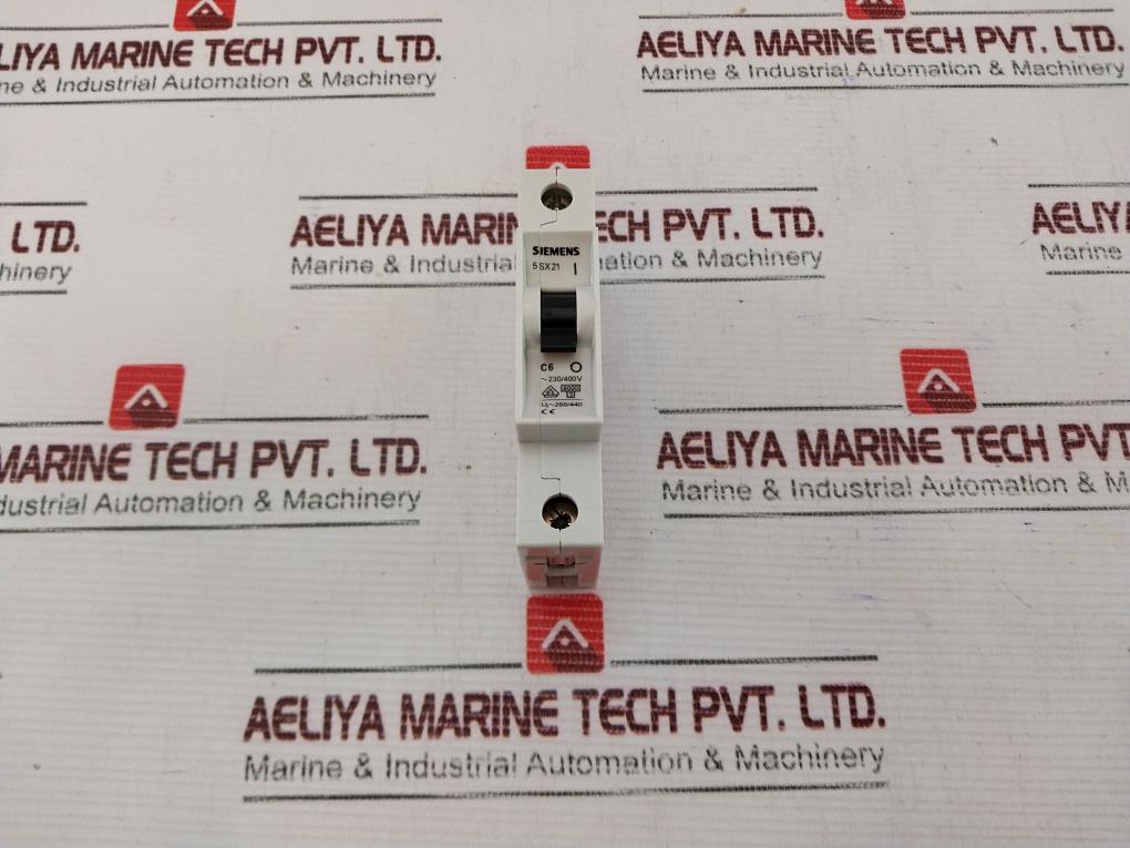 Siemens 5Sx21 C6 Circuit Breaker 277V Ac