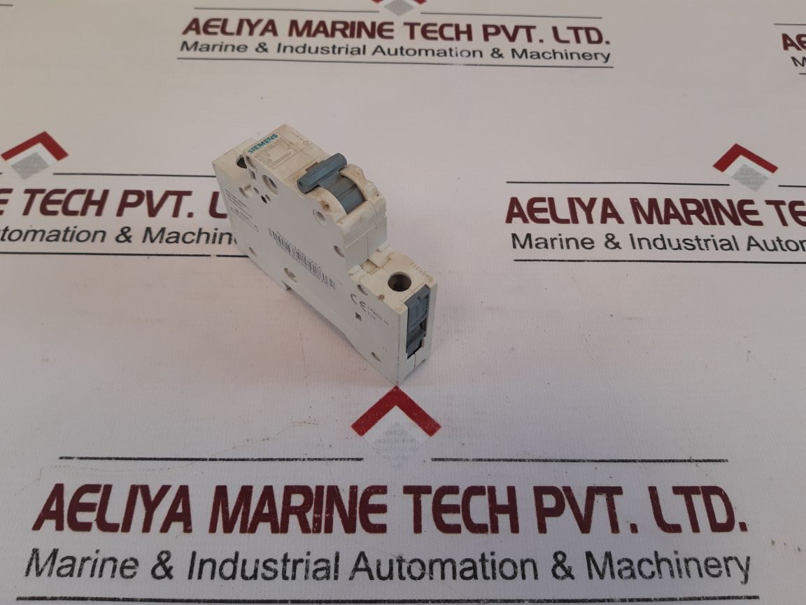Siemens 5Sy6106-7Cc Circuit Breaker
