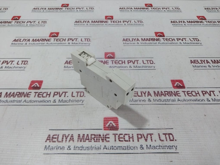 Siemens 5Tt5 532 Remote Switch 16A 400V 50-60Hz