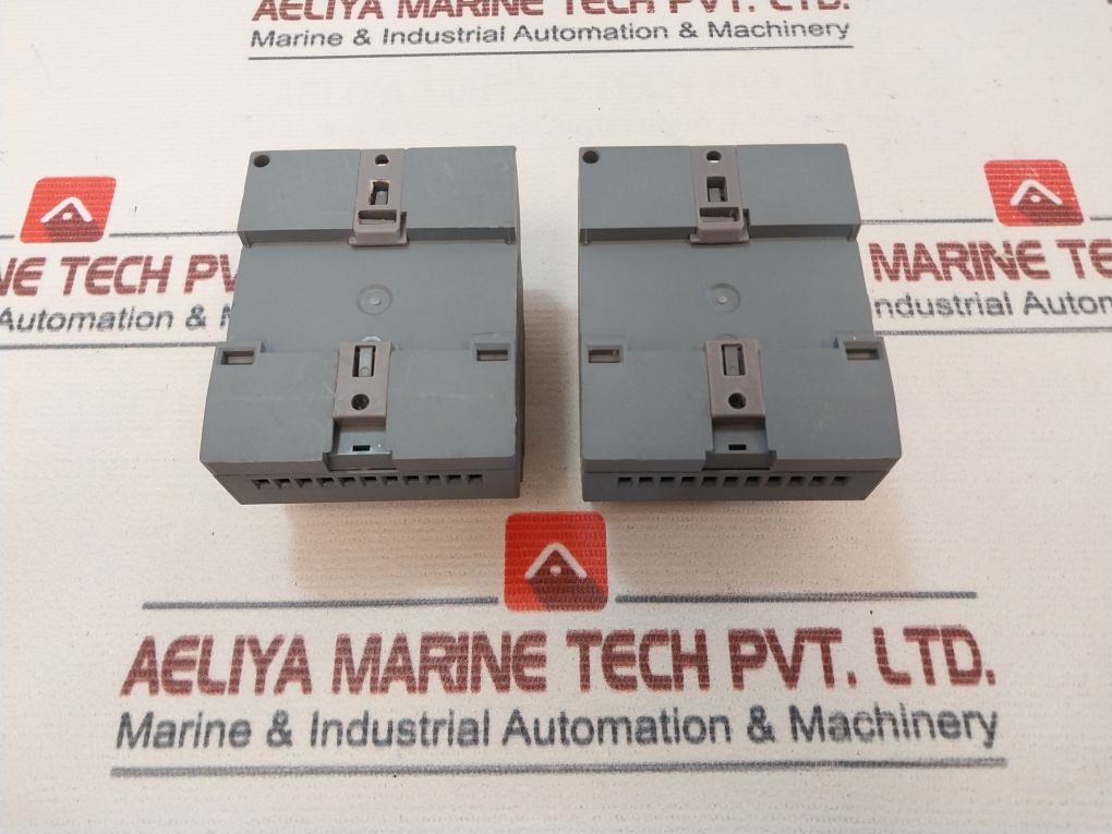 Siemens 6Ed1052-2Hb00-0Ba8 Logic Module