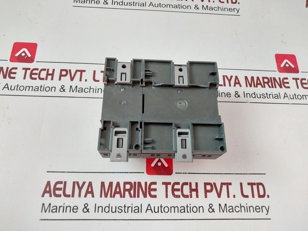 Siemens 6Ed1 052-1Hb00-0Ba6 Logic Module 6Ed1 055-1Hb00-0Ba0