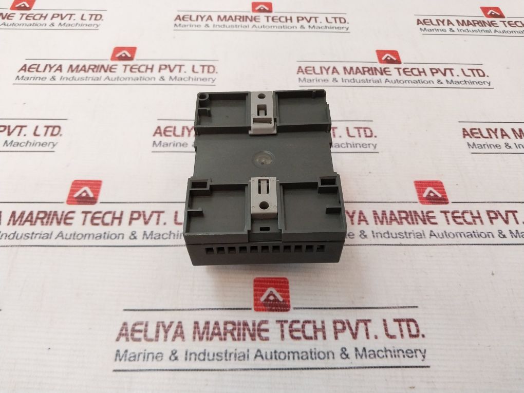Siemens 6Ed1 052-1Md00-0Ba8 Logic Module 240V 10A