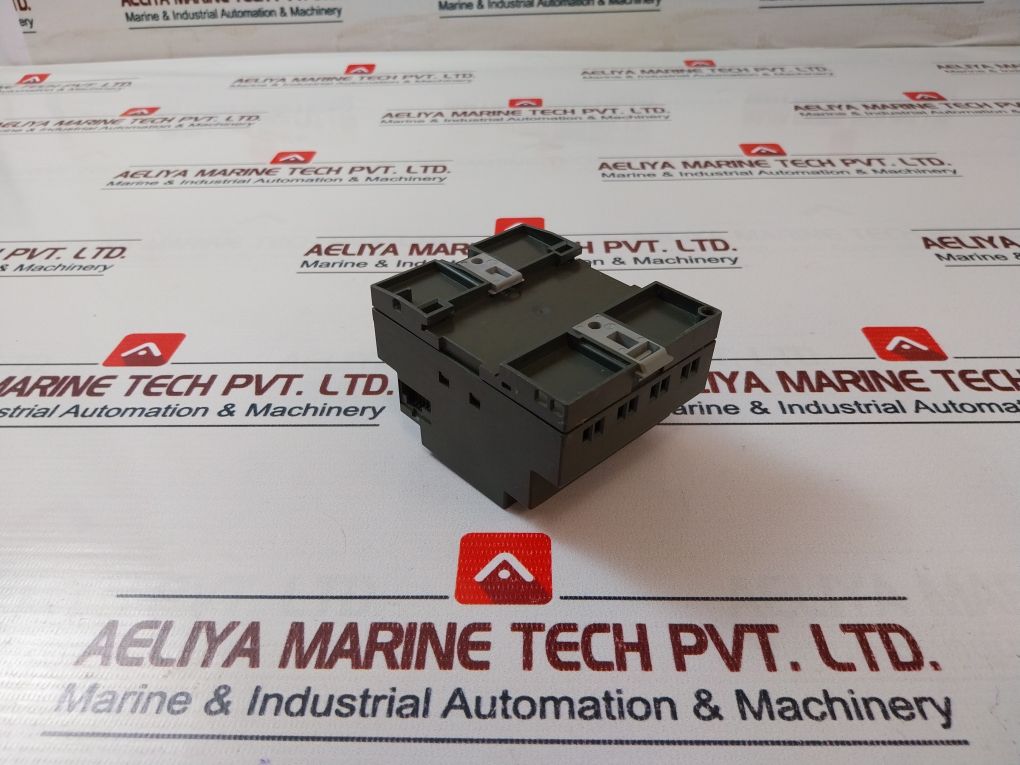 Siemens 6Ed1 052-2Md00-0Ba4 Logic Module 4Xrelay/10A