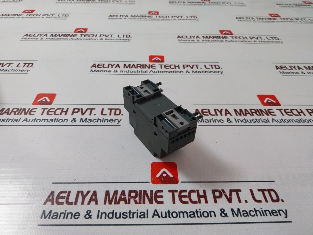 Siemens 6Ed1 055-1Mb00-0Ba1 Digital Input/Output Module Dc 12/24V