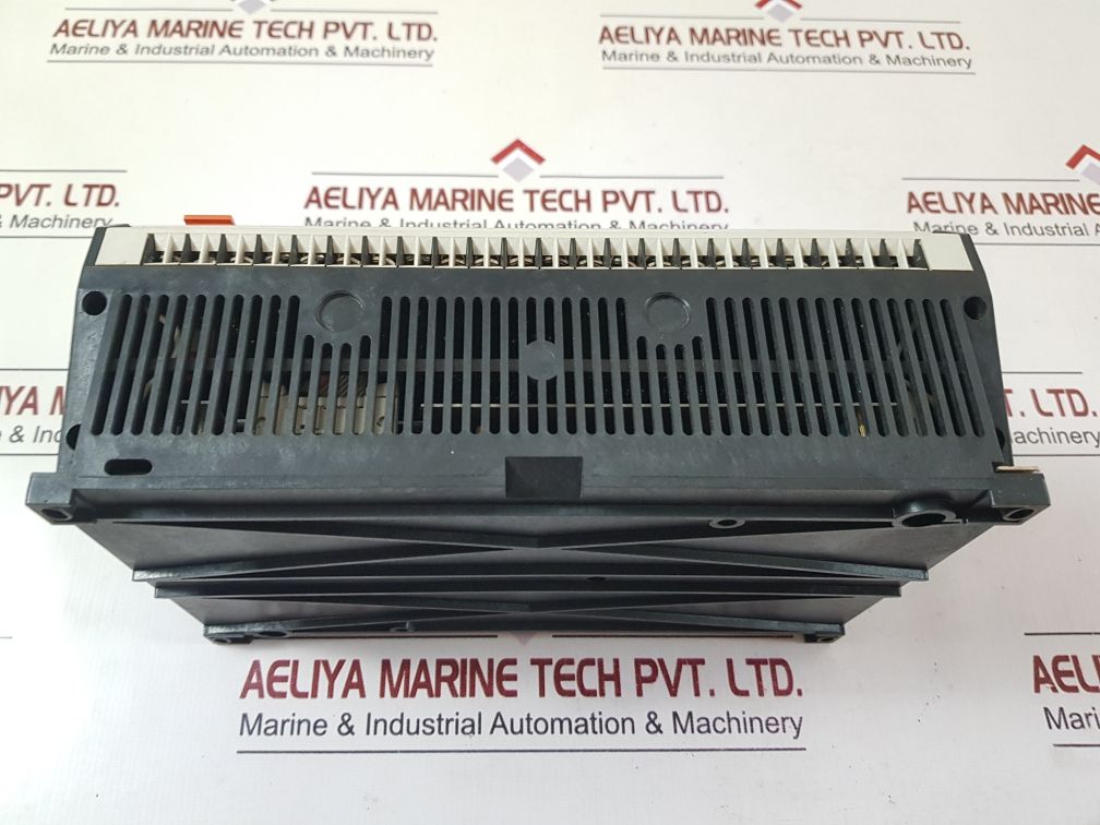 Siemens 6Es5101-8Ua13 Central Controller