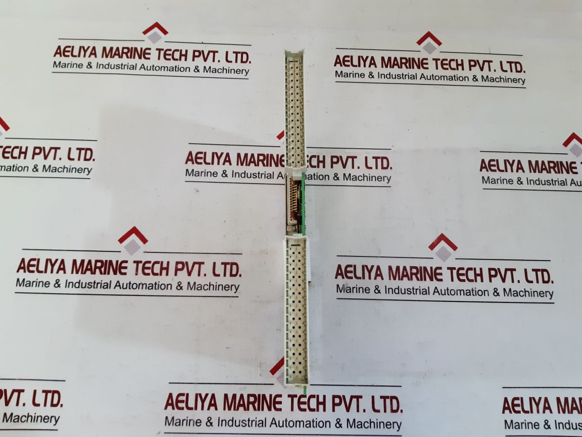 Siemens Simatic 6Es5300-3Ab11 I/O Module