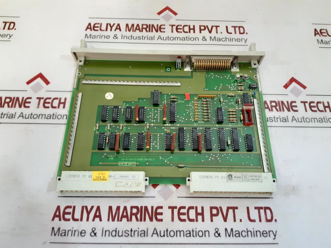 Siemens Simatic 6Es5300-3Ab11 I/O Module
